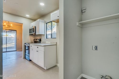 10455 Bridgestone Pl, Tucson AZ 85730-5001 exterior