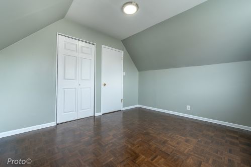 8017 Sacramento Ave, Chicago IL  60652-2732 exterior