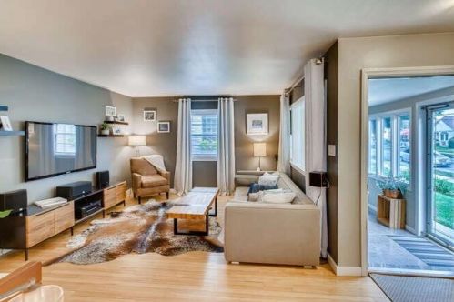 3265 Ruskin St, Milwaukee, WI 53215-4255