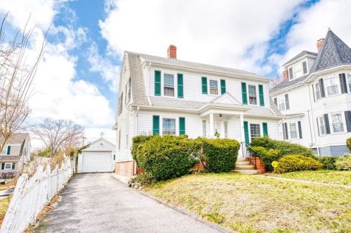 16 Elmhurst Ave, Providence, RI 02908-2803