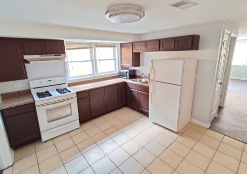 7511 Emerald Ave, Chicago IL  60620-2425 exterior