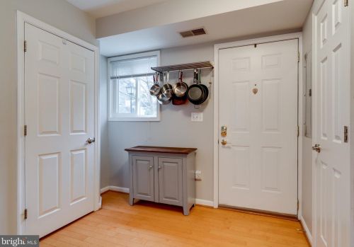 5262 Maris Ave, Alexandria VA exterior