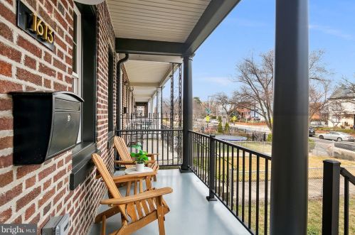 1613 Capitol St, Washington DC  20003-1620 exterior