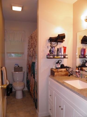 52 Carol Ave, Killingly CT 06239-4244 exterior