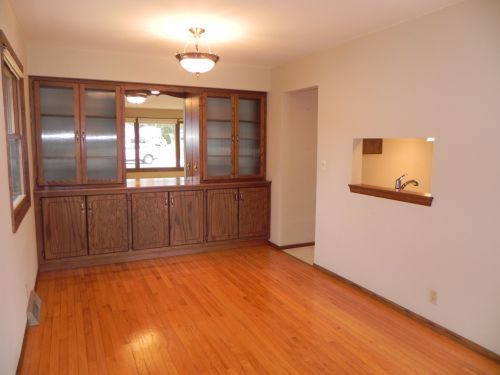 4845 82nd St, Milwaukee WI  53220-4217 exterior