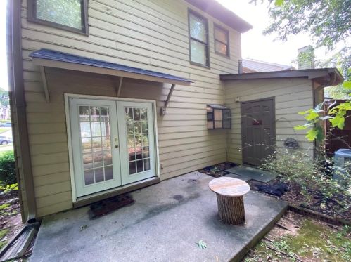 293 Triple Oaks Dr, Tucker GA 30084-2082 exterior