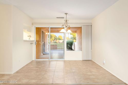 1350 Abrego Dr, Green Valley AZ 85614-3637 exterior