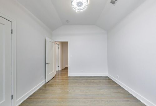 3111 Leland Ave, Chicago IL  60625-4406 exterior