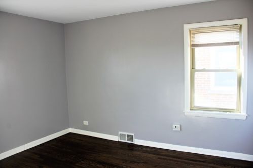 8733 Harper Ave, Chicago IL 60619-4606 exterior