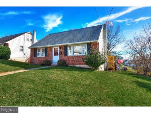 814 Howard St, Pottstown, PA 19464-6247