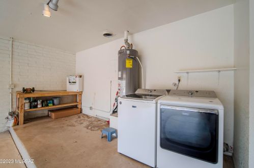 5050 South Regency Cir, Tucson AZ 85711-3043 exterior