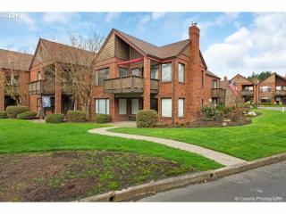 15525 114th Ct, Portland, OR 97224-3310