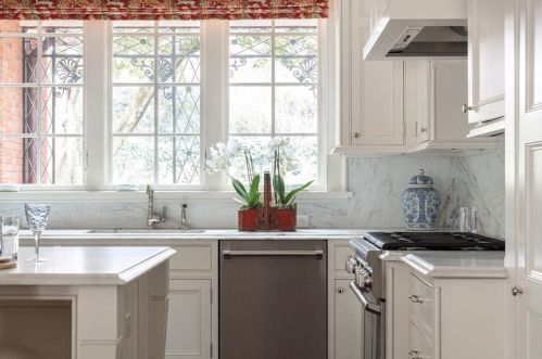 2959 Andrews Dr, Atlanta GA  30305-2905 exterior