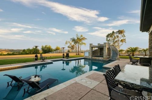 39625 Calle Cabernet, Temecula CA 92591-4005 exterior