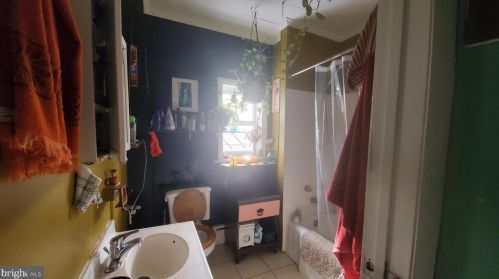 1518 6 St, Philadelphia PA 19147-6536 exterior