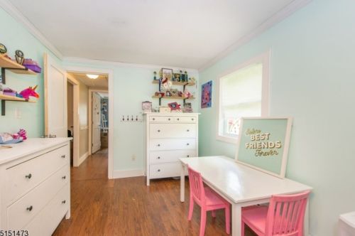 7 Oakwood Trl, Kinnelon NJ 07405-3116 exterior