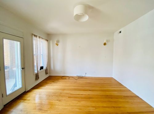 4724 Troy St, Chicago IL 60625-4423 exterior