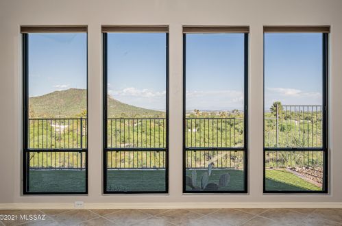 321 Corte Tortuga Vis, Tucson AZ  85745-1792 exterior