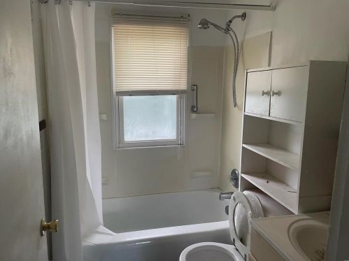 2624 Milton Ave, Saint Louis MO 63114-4807 exterior