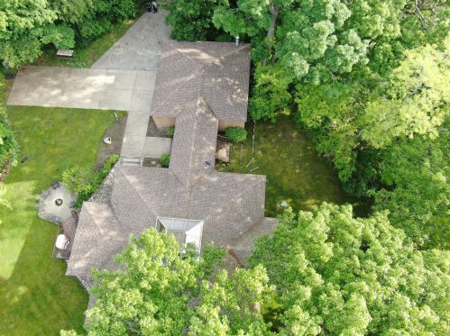 300 Cir Dr, Meskegon MI 49445-2712 exterior