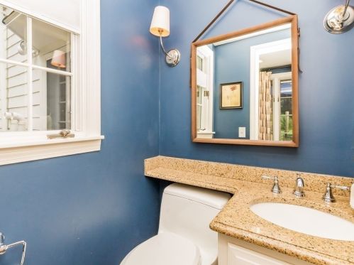 146 Arnold Rd, Newton MA 02459-3046 exterior