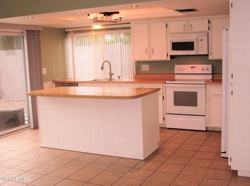 15201 23rd Ln, Phoenix AZ  85023-5010 exterior