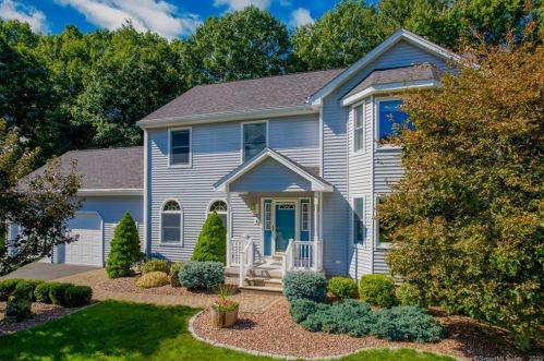 34 Elaine Mary Dr, Windsor, CT 06095-1717