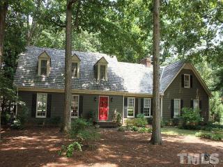 101 Lochview Dr, Cary, NC 27518-9618