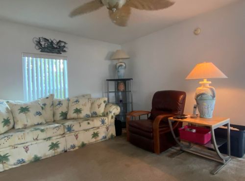 8956 Oak St, Boynton Beach FL 33436-2333 exterior