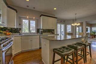 641 164th Cir, Omaha NE  68118-2530 exterior