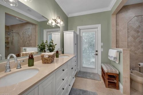 1243 12 Ave, Naples FL 34120-3453 exterior