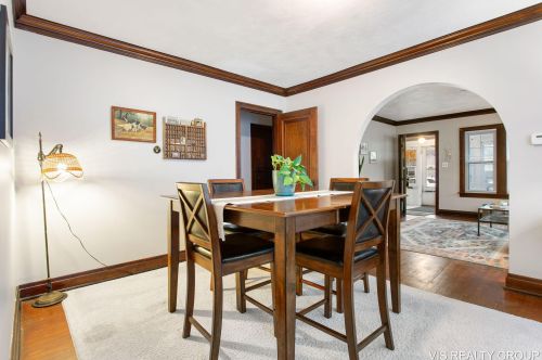 2256 Blodgett St, Meskegon MI  49441-1516 exterior