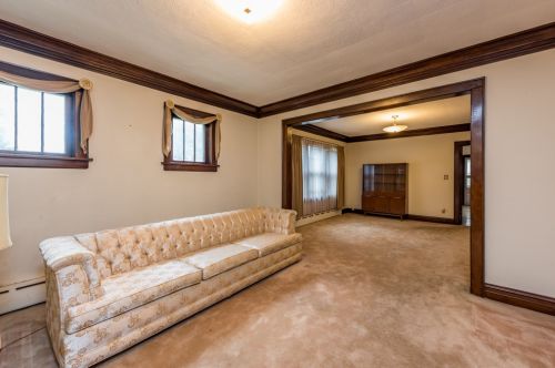 901 Lenox Ave, Waukegan, IL 60085-7439