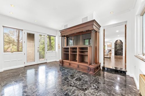 5325 Wilkins Ave, Pittsburgh PA  15217-1022 exterior