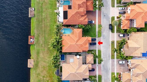 4078 Artesa Dr, Boynton Beach FL 33436-2628 exterior