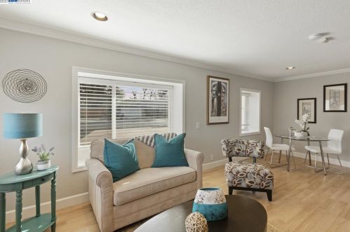 1870 Elinora Dr, Concord CA 94523-2815 exterior