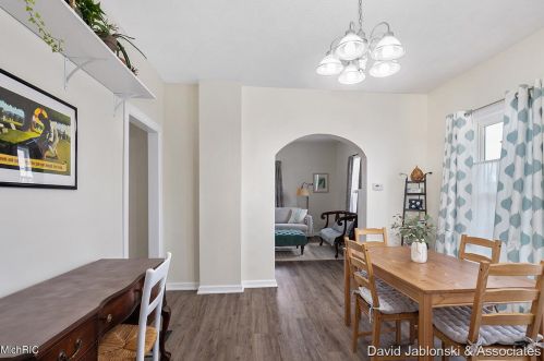 522 Bridge St, Belding MI  48809-1208 exterior