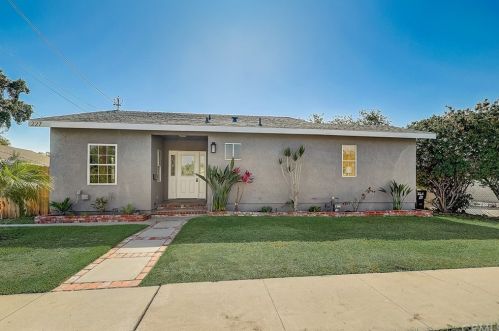 227 Waldo Ave, Fullerton CA  92833-2846 exterior