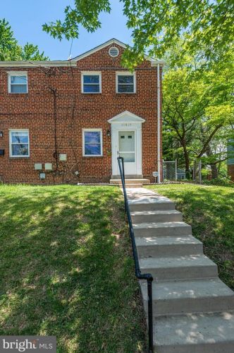 11917 Centerhill St, Silver Spring, MD 20902-1111