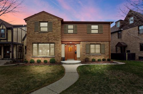 5267 Diversey Blvd, Milwaukee WI 53217-5201 exterior