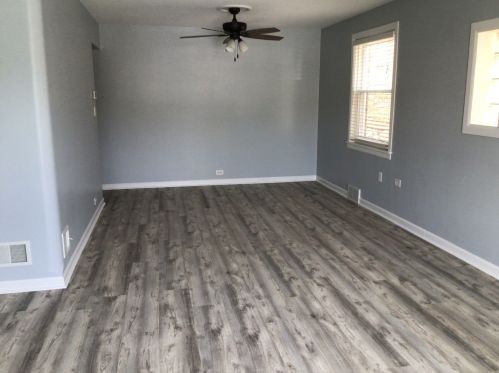 5642 Meade Ave, Chicago, IL 60638-3504