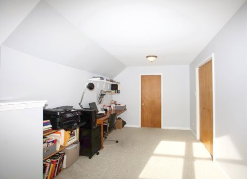 8054 Kimbark Ave, Chicago IL 60637-3720 exterior