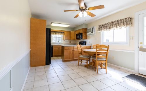 26 Magerus St, Huntington Station, NY 11746-3861