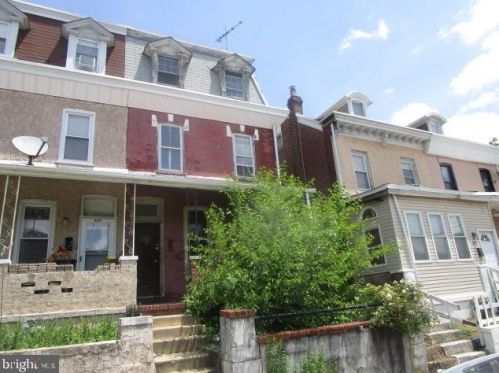 307 Broomall St, Chester, PA 19013-3416