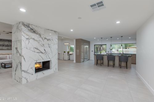 9919 47th Pl, Phoenix AZ  85028-4242 exterior