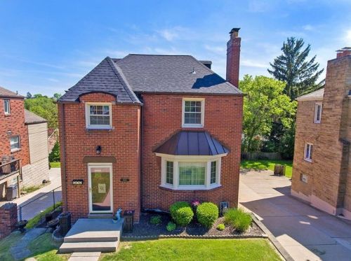 1560 Reamer St, Pittsburgh, PA 15226-1933