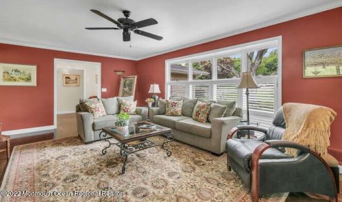 6 Southview Ter, Middletown NJ 07748-2415 exterior