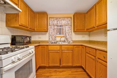 4214 Bernard St, Chicago IL 60618-1104 exterior