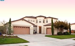 1813 Rothschild Ave, Tulare, CA 93274-6238