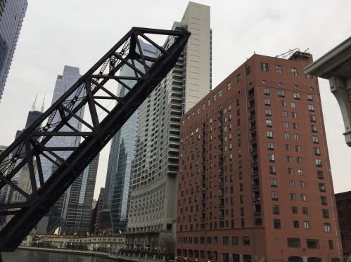 345 Canal St, Chicago IL  60606-1201 exterior